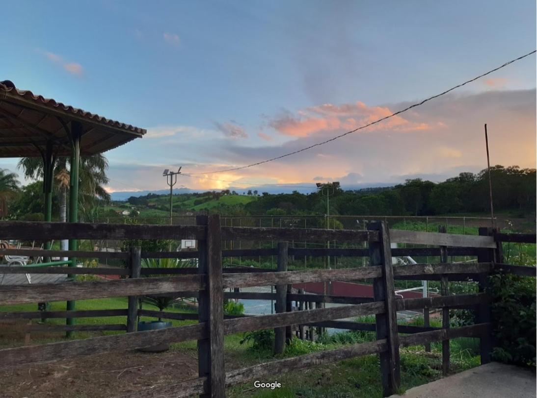 Hotel Fazenda Tucano Capim Branco Екстер'єр фото